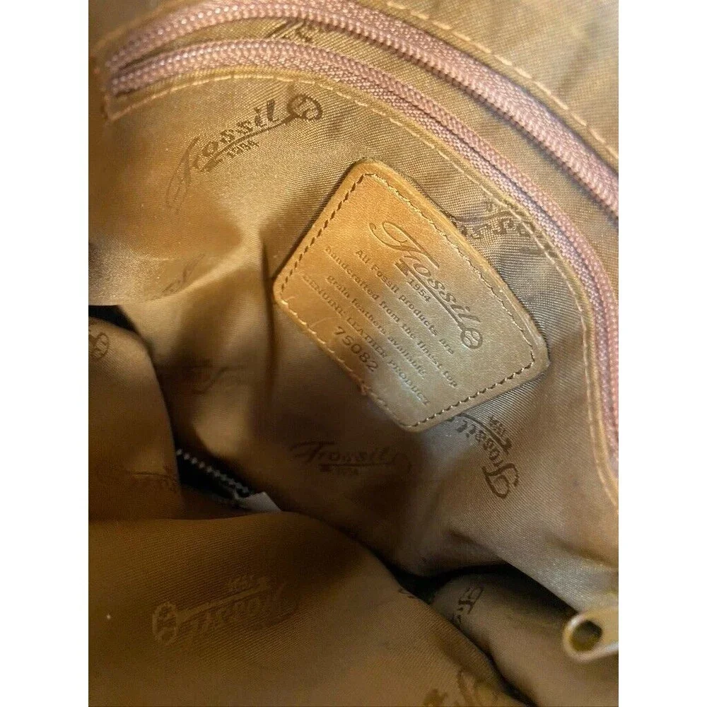 Fossil Brown Leather Small Crossbody Bag Purse Zipper Pockets 7.5 X 8.5